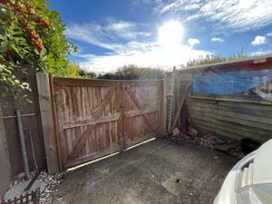 Photo 21- click for photo gallery